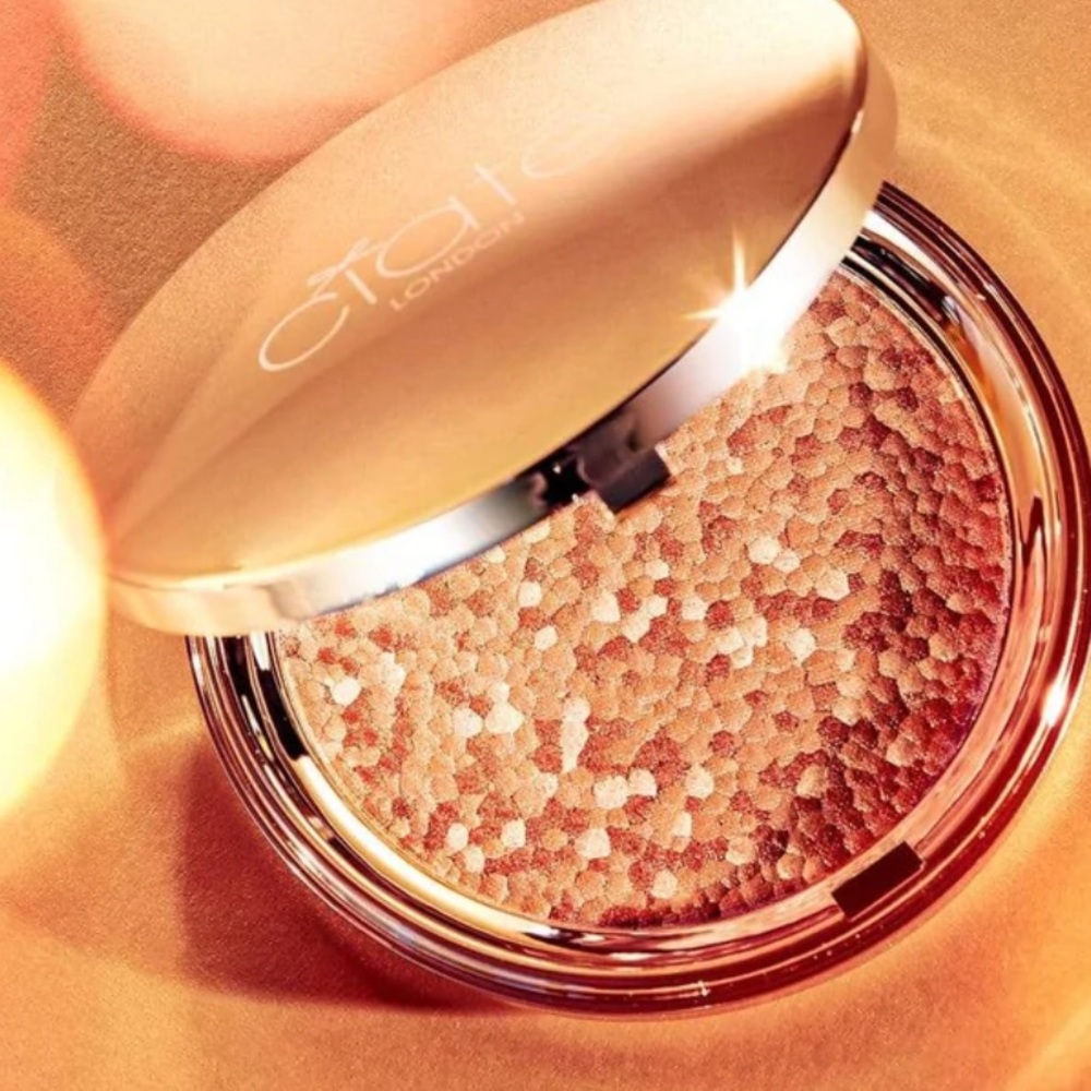 Ciate London Confetti Highlighter Warm
Glow 0.35 oz~ New In Box.